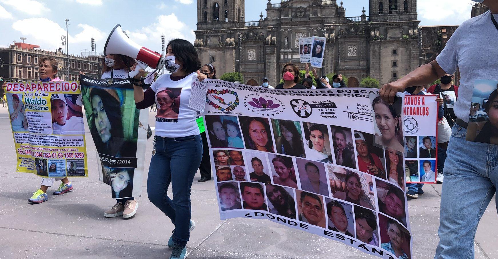 Familias de desaparecidos, decepcionadas con AMLO, marcharán en el Zócalo todos los meses