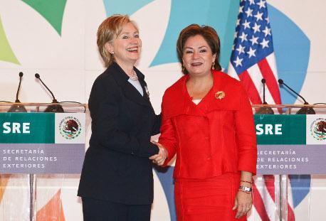 Hillary se reúne con la canciller Patricia Espinosa