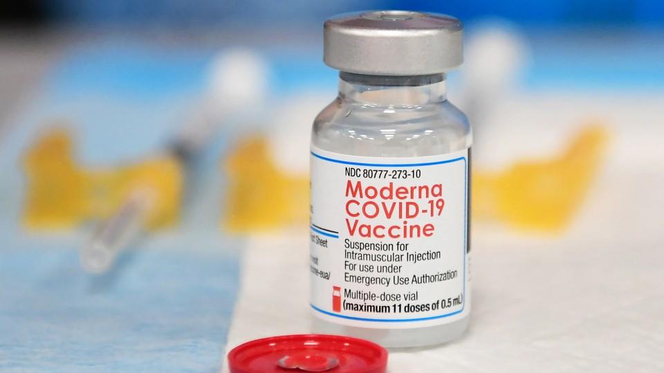 Moderna pide autorización para aplicar su vacuna COVID a menores de 6 años en EU