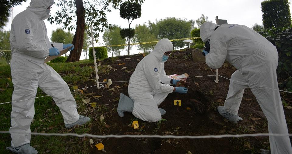 Identifican en dos años apenas 9% de los 339 cuerpos hallados en fosas en Veracruz