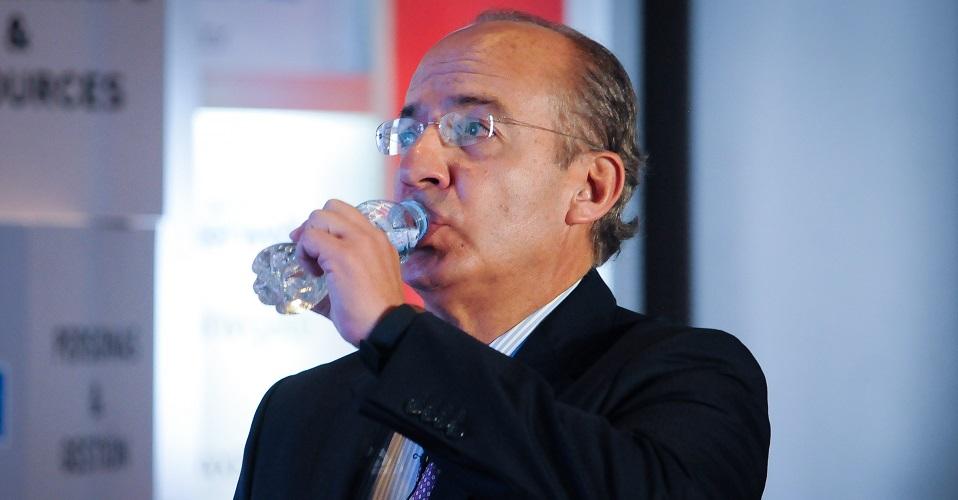 AMLO señala vínculo de expresidente de México con empresa que vende energía a CFE; Calderón niega conflicto de interés