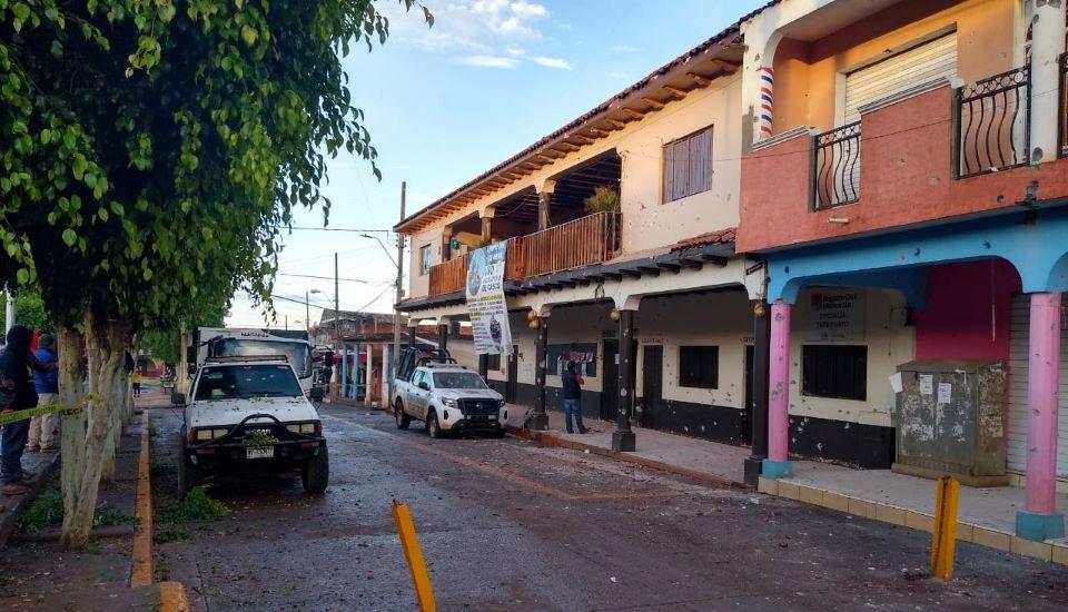 Emboscadas a policías, ataques a cuarteles, bloqueos, muertos: CJNG recrudece la violencia en Michoacán
