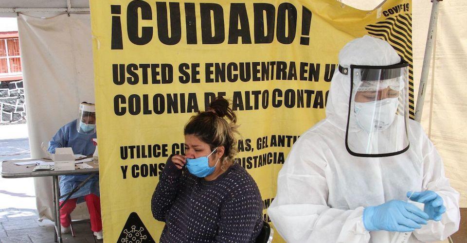 México supera las 205 mil muertes por COVID; aplican más de 300 mil vacunas