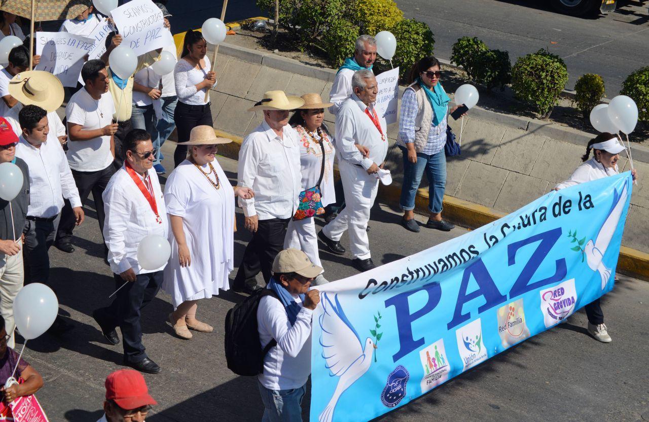 Marchan en Chilapa, Guerrero, por desaparecidos y alto a la violencia