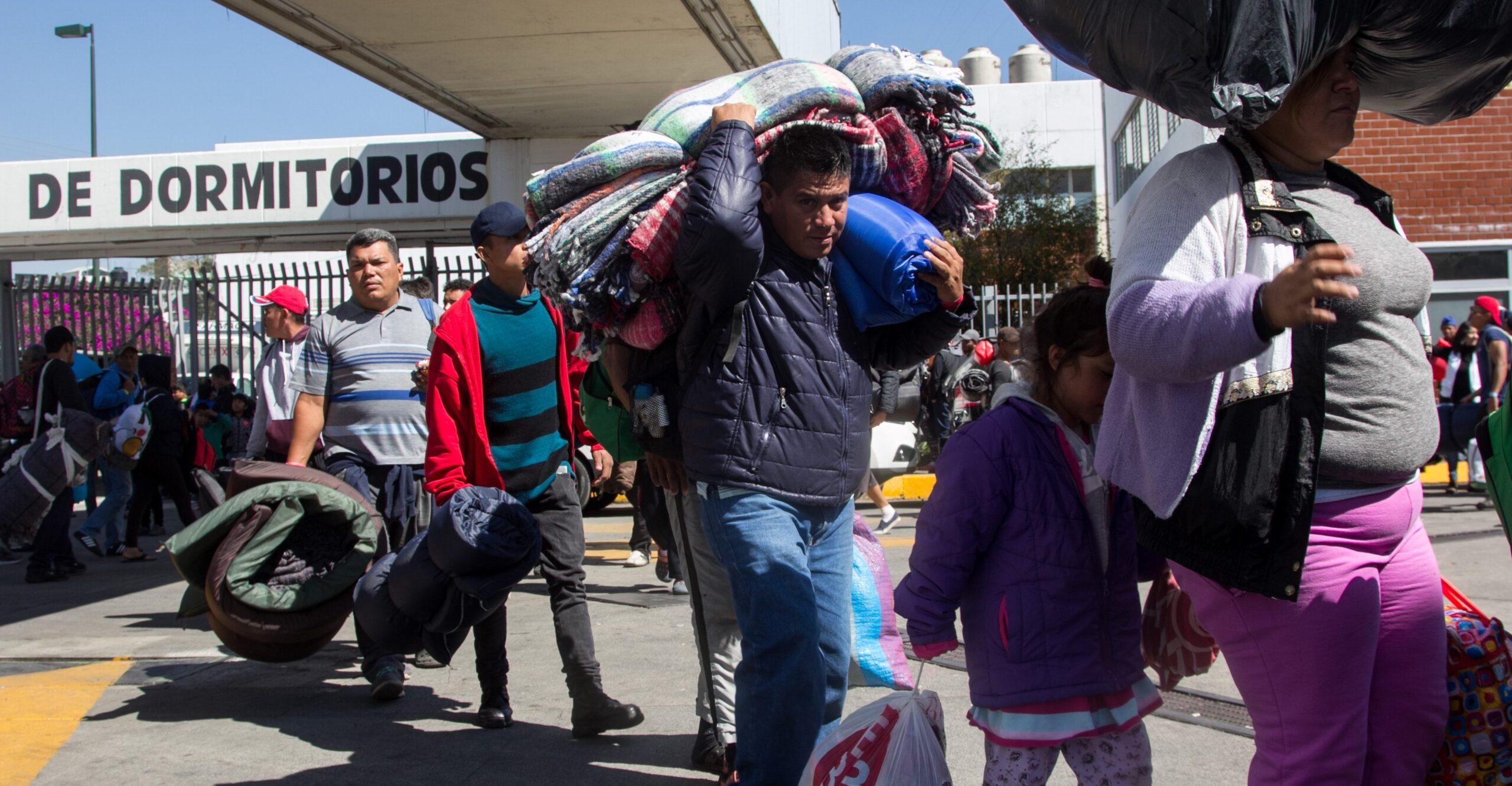 EU expulsa 240 migrantes centroamericanos a México desde enero, mientras tramitan asilo