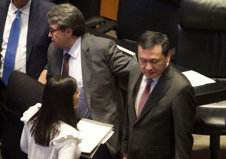 En el Senado, Morena necesita 10 votos para ampliar la presencia del Ejército; el PRI tiene 13, pero rechaza la reforma