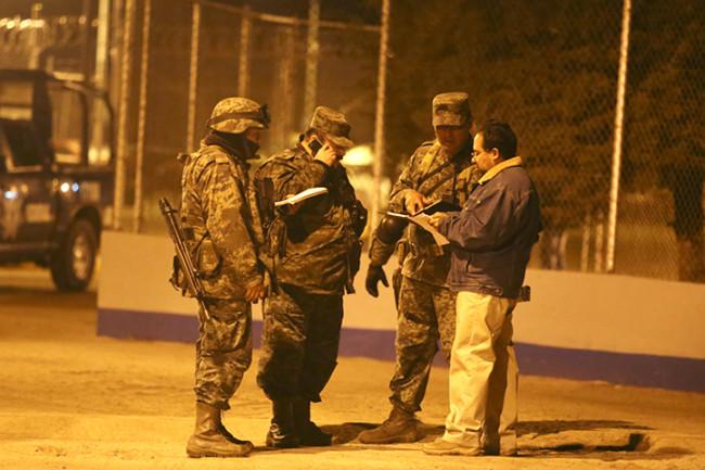 Video del ‘Chapo’: aunque suenan martillazos, monitoristas avisan 25 minutos después de la fuga