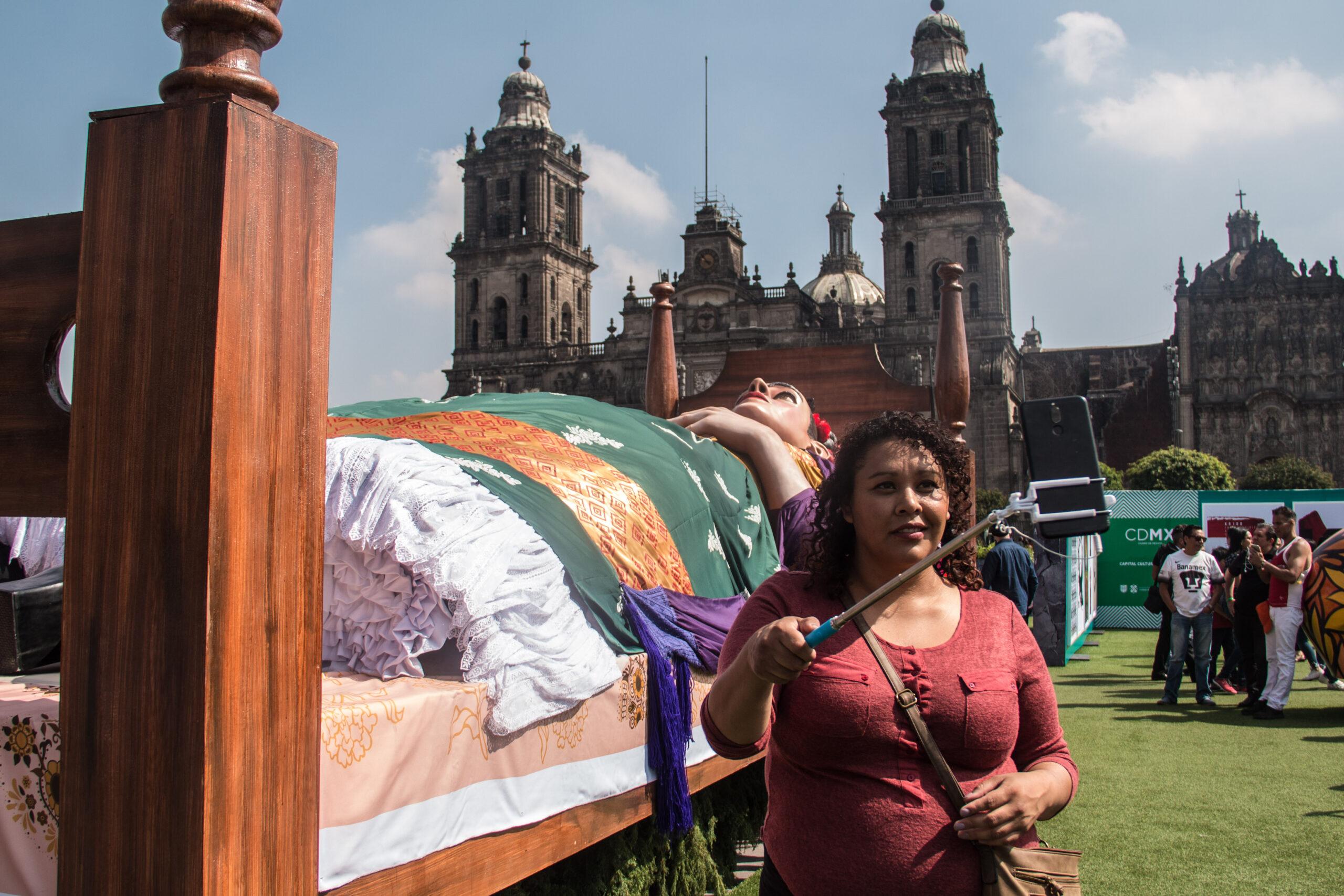 Los colores de Frida Kahlo en el Zócalo de la Ciudad de México (Fotos)