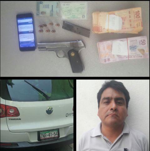 Detienen al chofer de Ricardo Monreal en Ecatepec; llevaba una pistola y 10 mil pesos