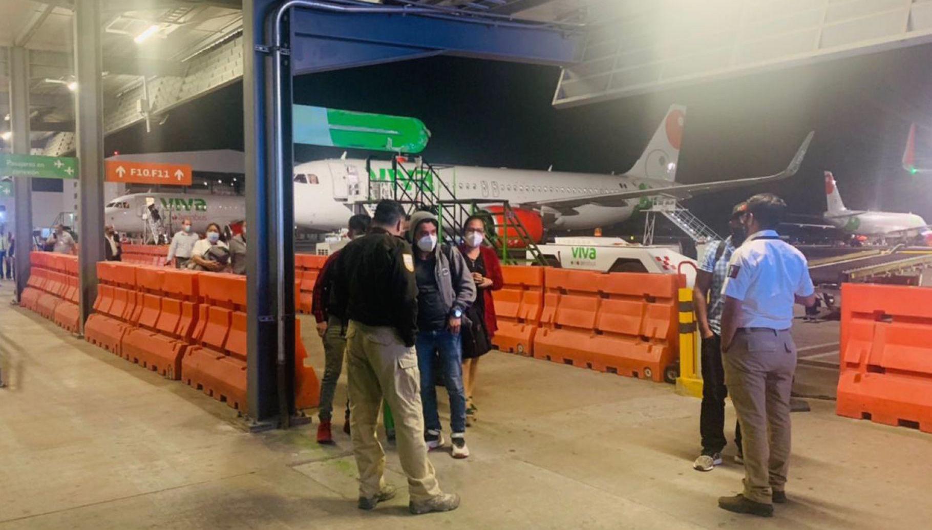 México rechaza a 200 extranjeros cada día en sus aeropuertos