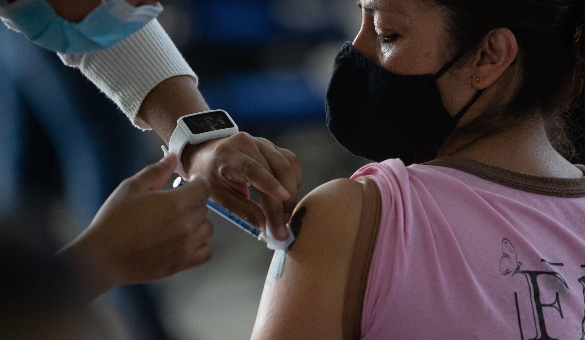 25 municipios del Edomex iniciarán vacunación de personas de entre 40 y 49 años