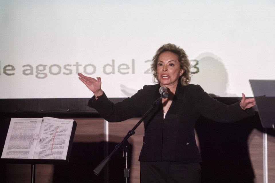 Sigo siendo presidenta del SNTE, yo tengo el liderazgo, Juan Díaz la chequera: Elba Esther Gordillo