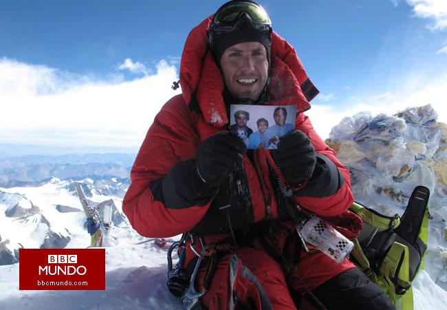 Mexicano establece récord en el Everest