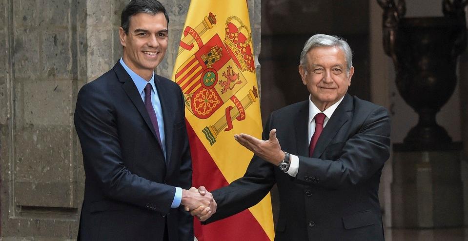 “Ocurrencia populista”: La oposición critica que AMLO pida disculpa a España