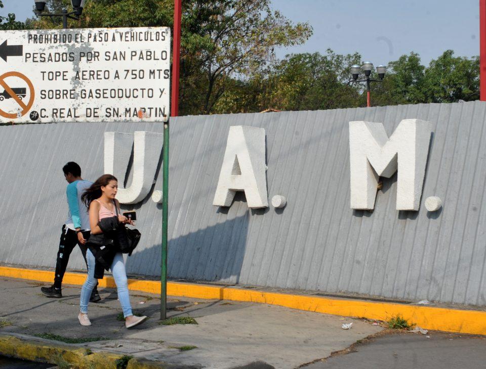 Austeridad afecta a becados de la UAM; trabajadores del Instituto Mora reclaman por recorte de personal