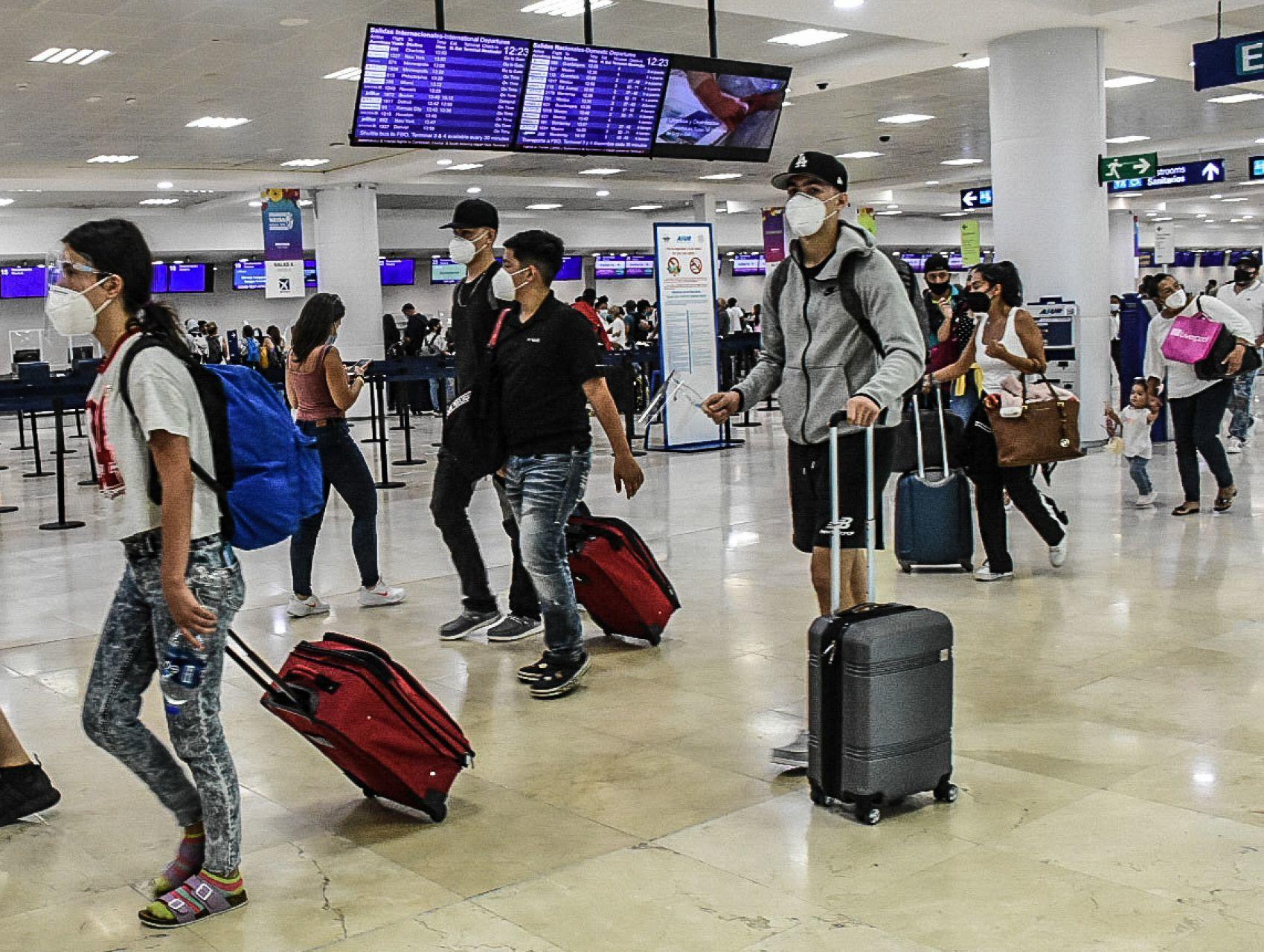 EU prepara rebajar la calificación de seguridad aérea de México, según Reuters