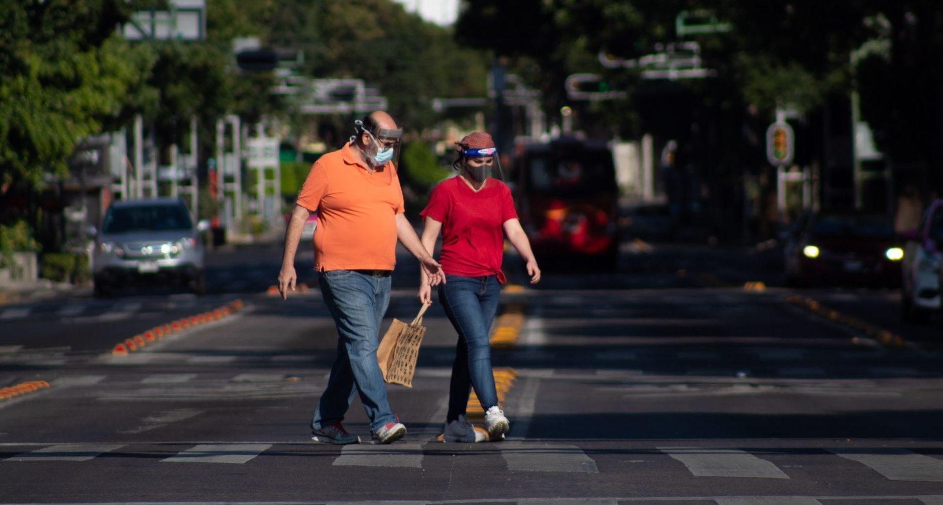 ¿Tienes enfermedades respiratorias? Así puedes cuidarte del polvo del Sahara