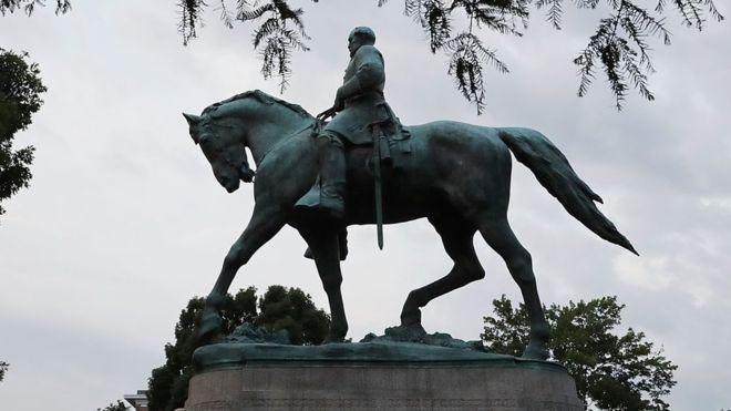 Quién fue el general Lee, cuya estatua está en el centro de las marchas de supremacistas