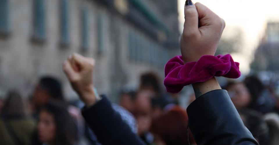 #MisTatuajesNoJustificanTuViolencia: Mujeres protestan por frase de fiscal sobre Danna