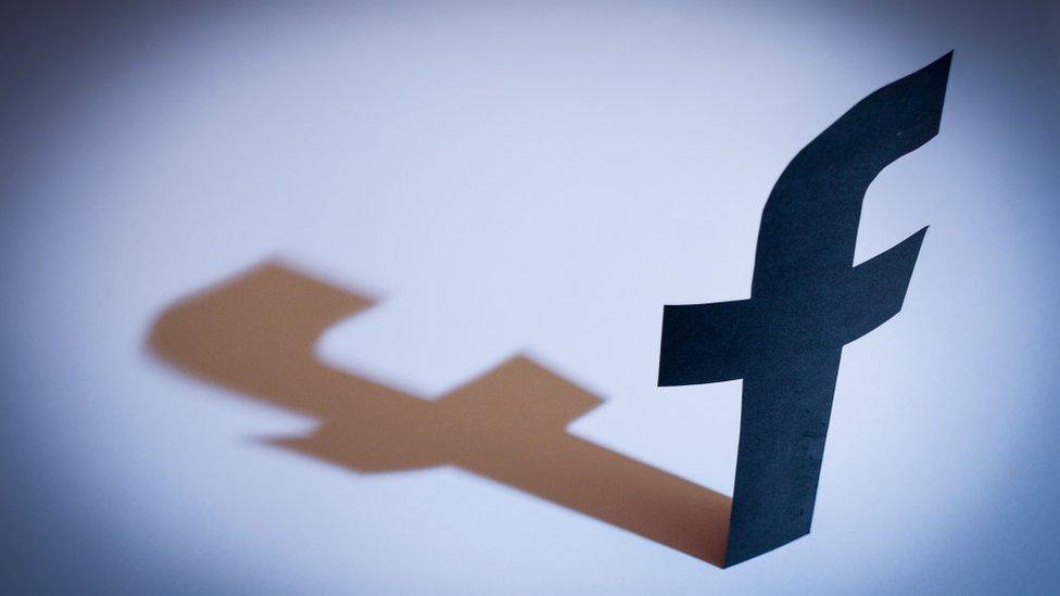 Facebook, Twitter, Instagram: ¿A dónde van a parar tus datos de internet cuando te mueres?