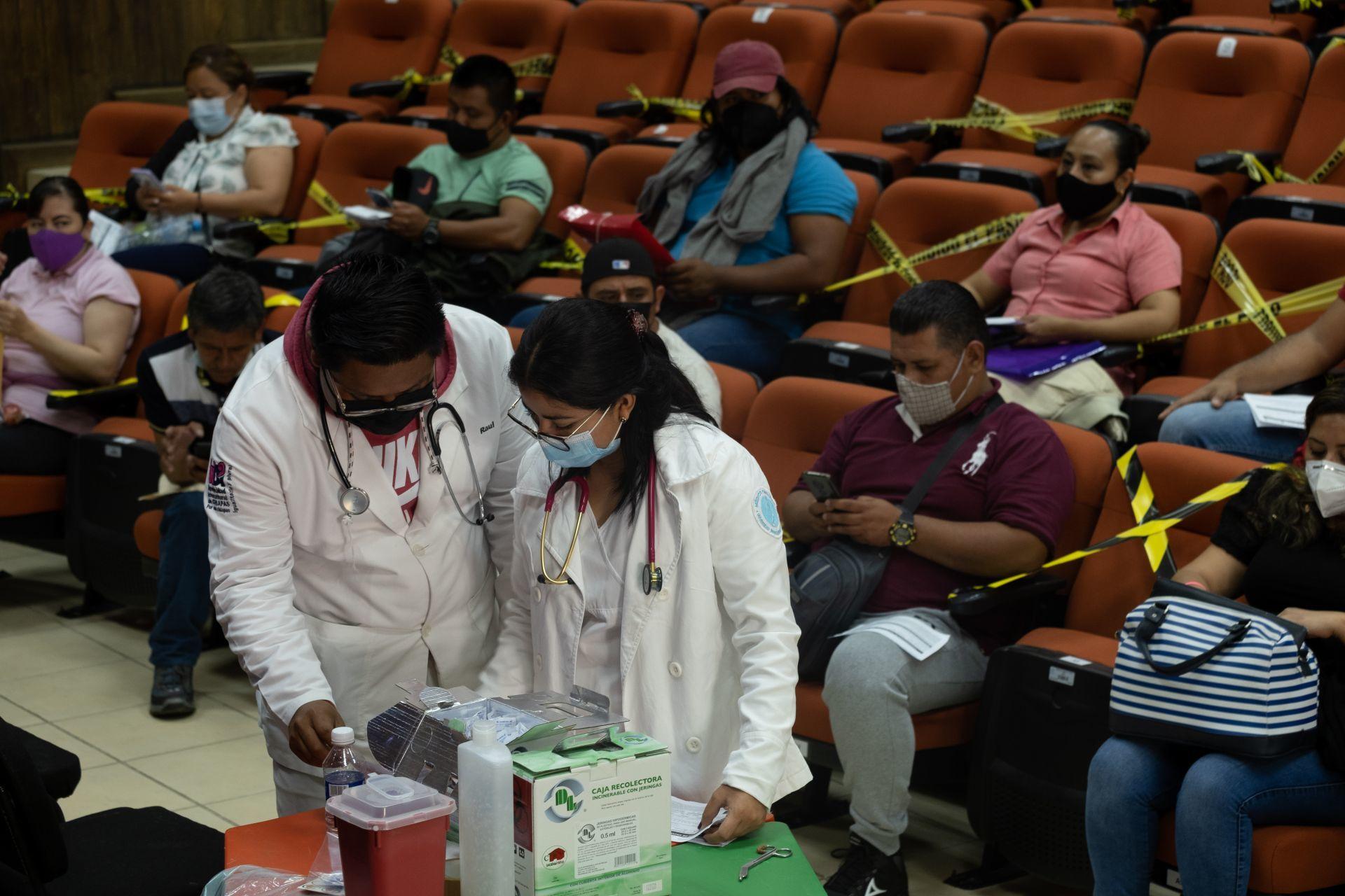 Chiapas: ante baja afluencia en centros de vacunación, autoridades piden a ciudadanos se inoculen contra Covid-19