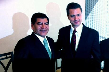 Peña Nieto se reúne con Mario Marín en Puebla