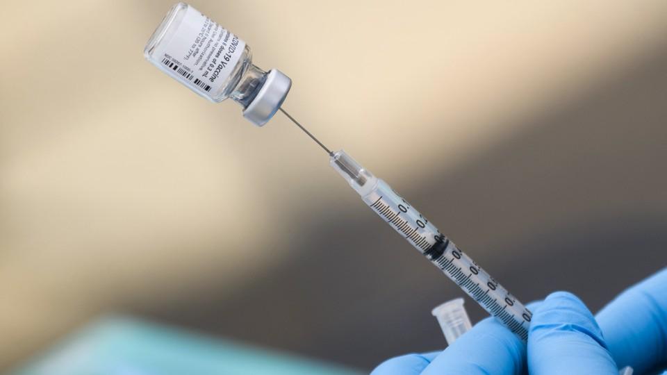 Pfizer pide a EU autorización para aplicar vacuna COVID a niños de 5 a 11 años