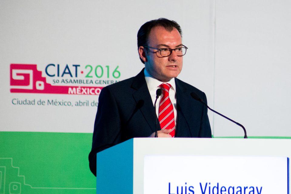 México seguirá por la ruta del ajuste al gasto público, asegura Videgaray