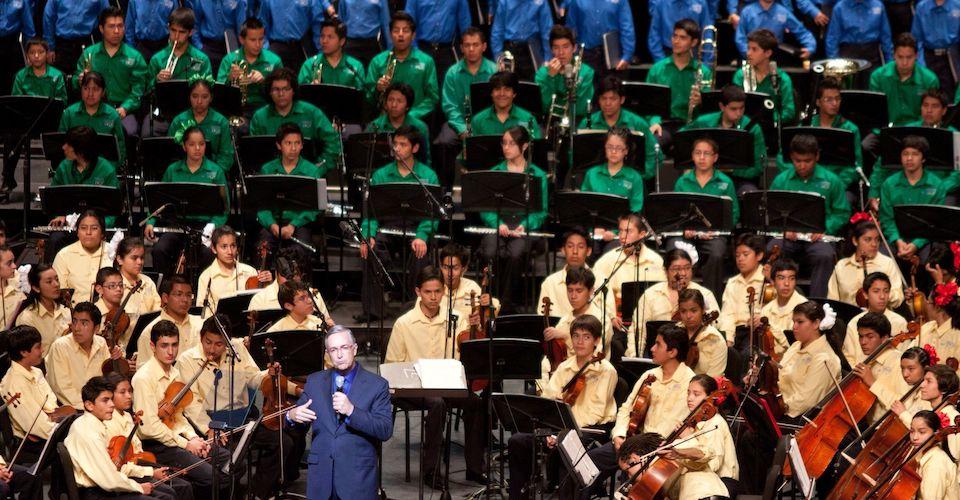 A un año de absorber Orquestas Azteca, SEP las suspende y adeuda salarios a maestros de música