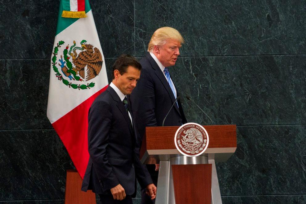 Aunque no lo dijeron de frente, Trump y Peña discuten pago del muro en Twitter