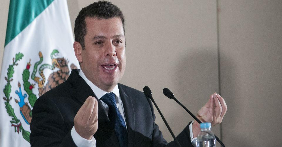 Renuncia el consejero jurídico de presidencia, Humberto Castillejos