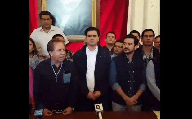 Gobierno de Veracruz promete pago a alcaldes priistas, y deja plantados a los de PAN y PRD