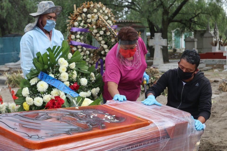 México llega a lo que López Gatell llamó escenario catastrófico: 60 mil muertes