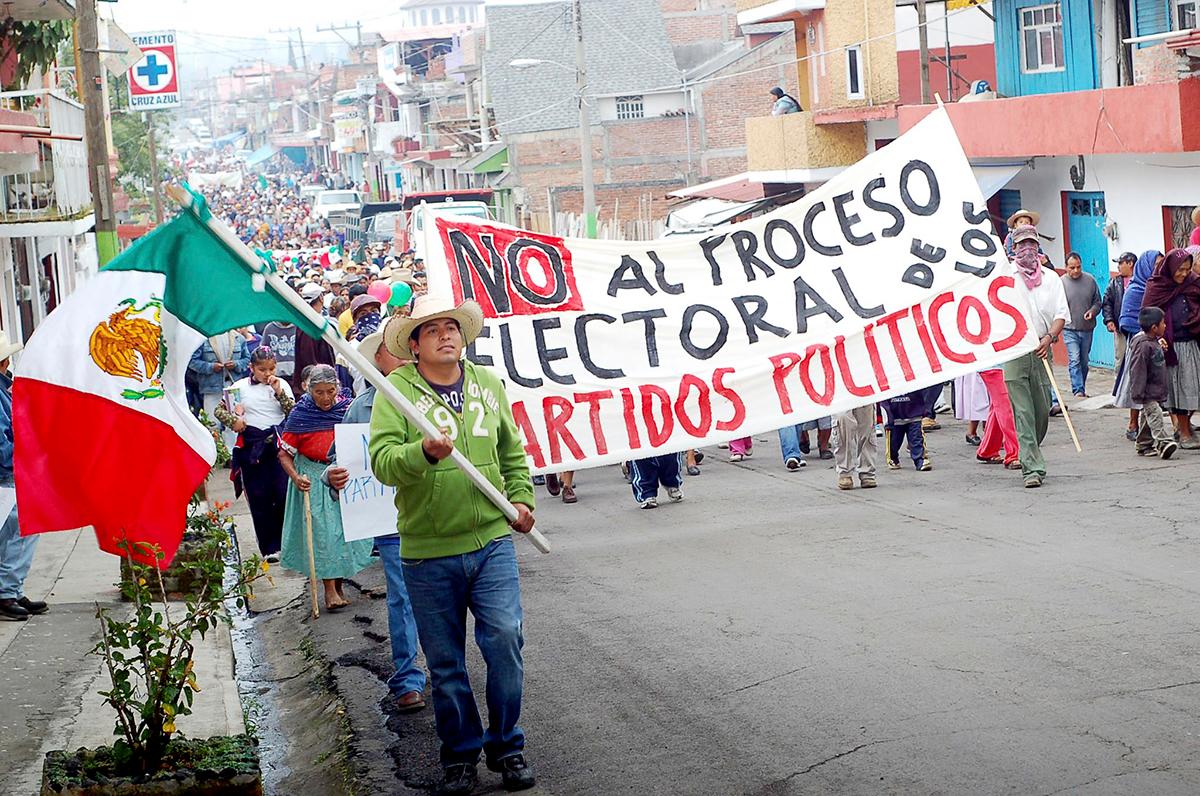 Sin casillas ni partidos: pueblos indígenas buscan autogobernarse en México