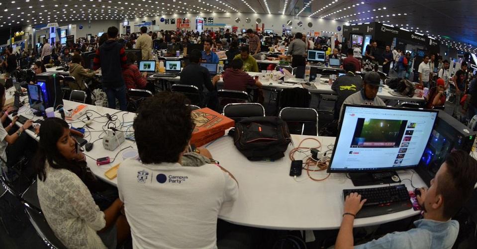 Geeks, gamers y emprendedores conectan su talento en la fiesta tecnológica Jalisco Campus Party