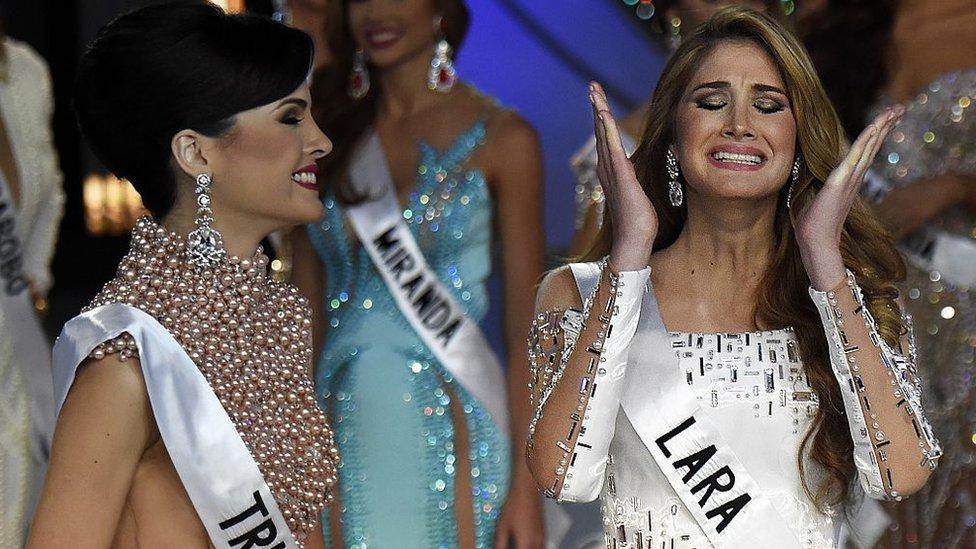 Acusaciones de corrupción entre reinas de la belleza provocan suspensión de Miss Venezuela