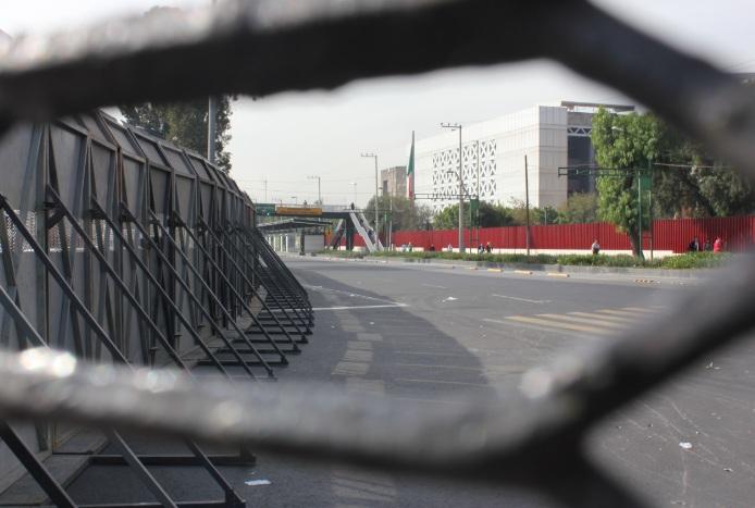 Metro cierra dos estaciones por toma de protesta de EPN (video)