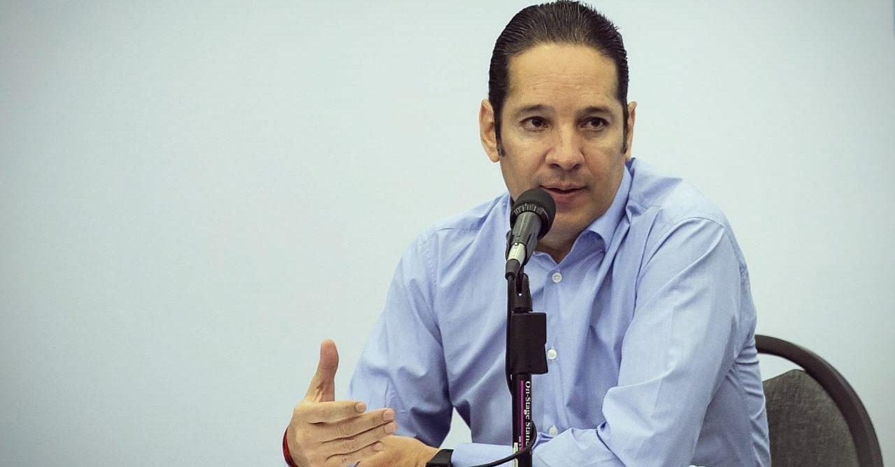 Gobernador de Querétaro da positivo a prueba de COVID-19, es el tercer mandatario contagiado