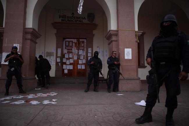 Detienen a otras cinco personas relacionadas con la balacera en Apatzingán