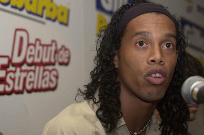 Es oficial: Ronaldinho jugará con los Gallos del Querétaro