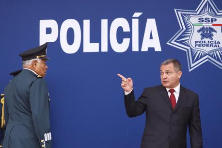 Investigarán a mandos de PF por presuntos nexos con el narco