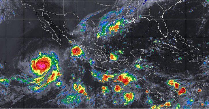 Huracán Rosa sube a categoría 3; ponen en alerta a cinco estados por tormentas