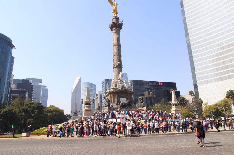 Dos marchas pacíficas contra el gasolinazo recorren la CDMX; convocan a protestar mañana