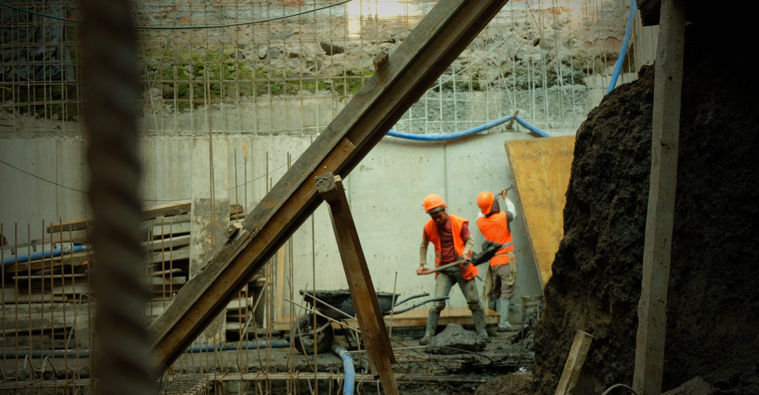 Gobierno de CDMX acusa que la administración de Mancera autorizó 48 construcciones irregulares