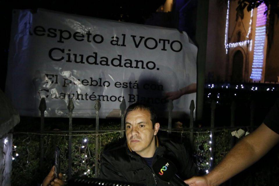 Tribunal de Morelos acepta juicio contra Cuauhtémoc Blanco; él permanece en huelga de hambre