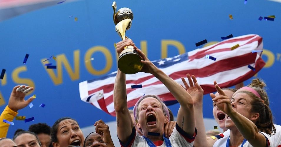 EU alza su cuarta copa al vencer a Holanda en la final del Mundial Femenil