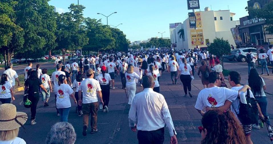 #CuliacánValiente: Ciudadanos marchan por la paz a 10 días de las balaceras