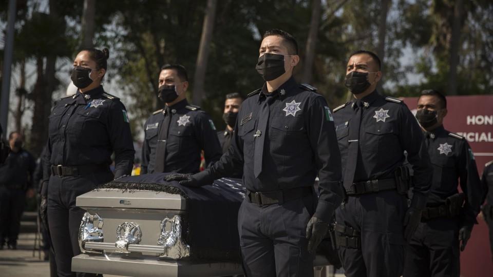 En México, asesinan al menos a un policía cada día: informe Causa en Común
