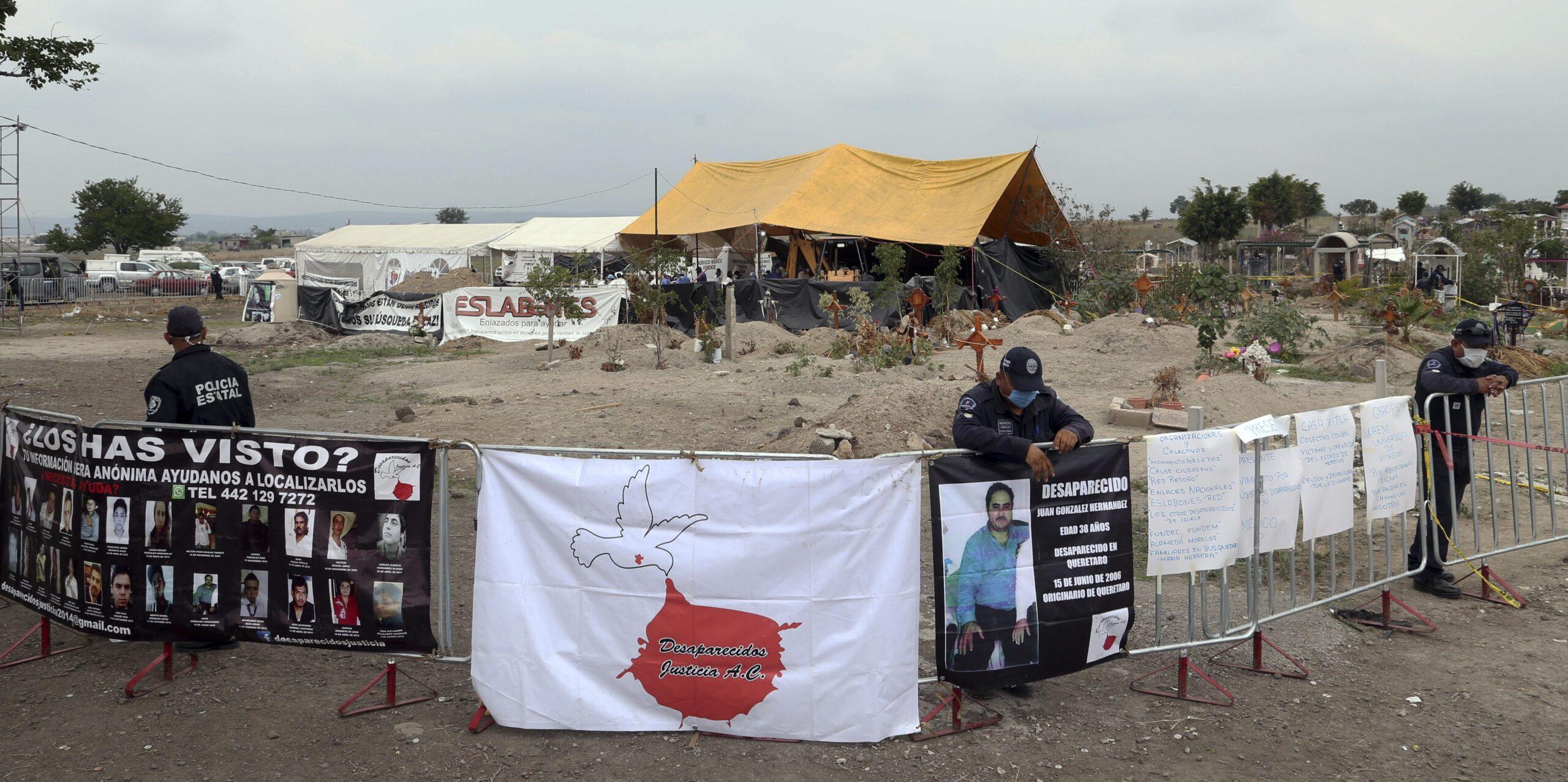 Derechos Humanos pide investigar a 42 funcionarios de Morelos por fosas de Tetelcingo
