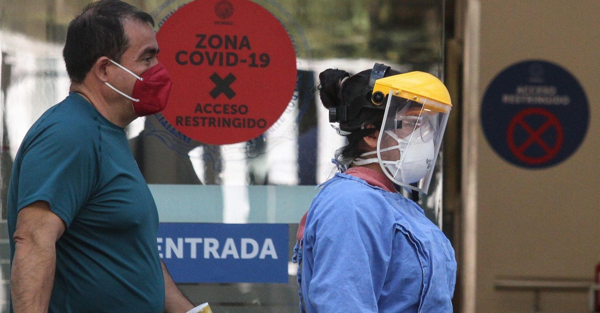 México suma 158 mil 536 muertes por COVID; casos estimados disminuyeron 20%, informó Salud
